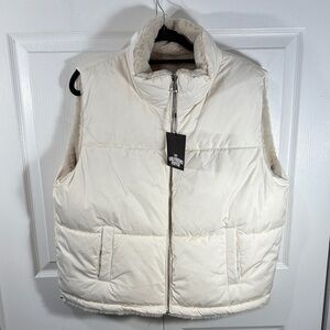 BNWT Women's reversible Cream Puffer Vest